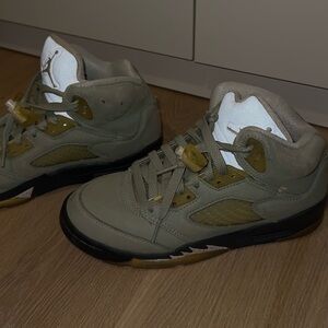 Jade Horizon Jordan 5’s